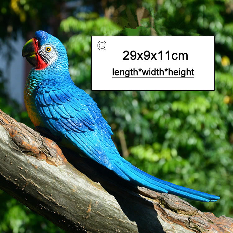 MC Resin Parrot Statue